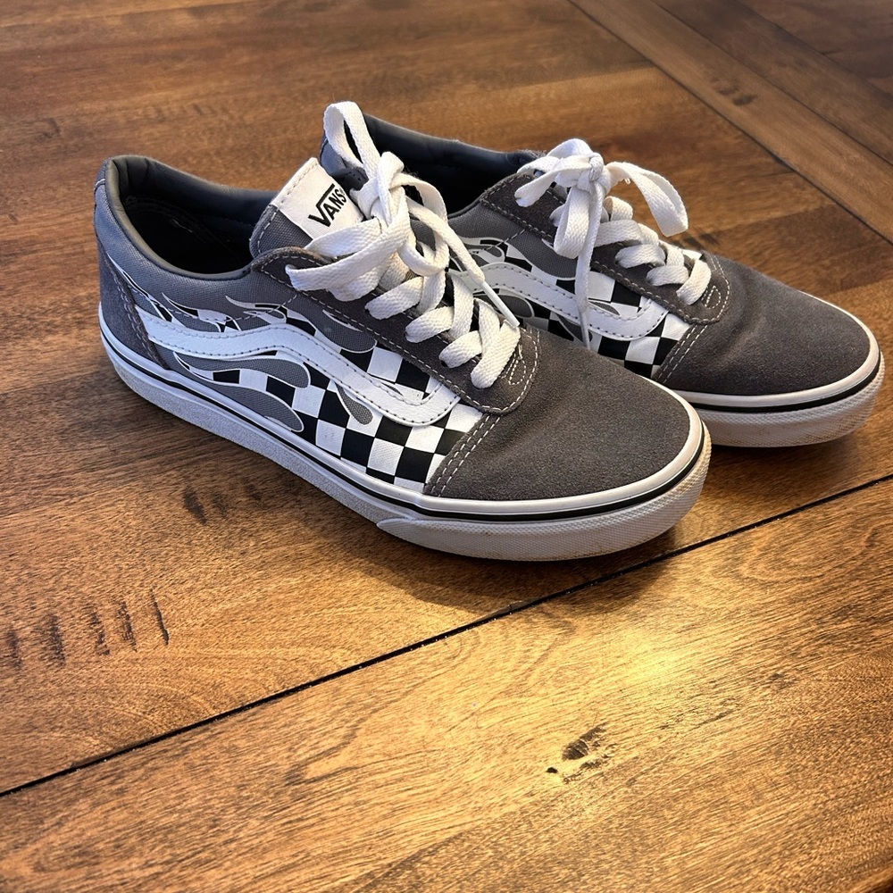 Vans Youth Size 4